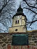 Tafel vor der Holzhäuser Kirche zur Erinnerung an die russischen Soldaten während der Völkerschlacht