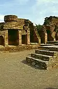 Hof mit Stupa