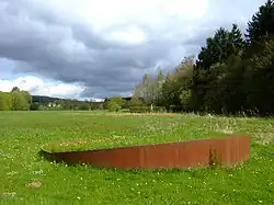 TAL-Tilt (1989). Skulpturenpark „Im Tal“,[7] Hasselbach (Westerwald)