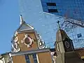 Alte und neue Architektur in Maakri