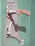 Türgriff am Kirchengebäude.