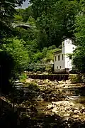 Kleinwasserkraftwerk Taubenloch ESB und Strassenbrücke von 1859