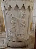 Romanischer Taufstein in der Abteikirche