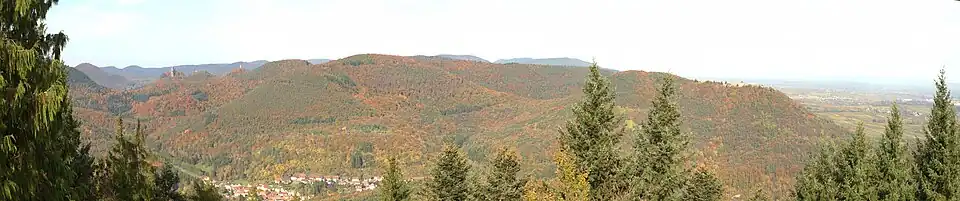 Schletterberg (in der linken Bildmitte) vom Martinsturm aus gesehen