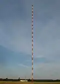 Der 244&nbsp;Meter hohe Hauptsendemast des Bodenseesenders