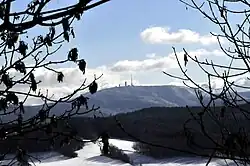 Blick vom ehemaligen A&nbsp;4-Parkplatz Kälberfeld zum Großen Inselsberg (Kamerastandort→50.95045844861110.460395216944)