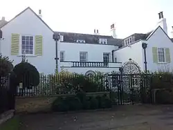 Thatched House Lodge (2015)