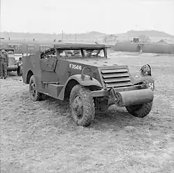 M3A1 mit Geländefahrzeug- stützrolle