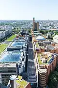 Blick vom Kollhoff-Tower auf das Einkaufszentrum, 2023
