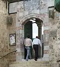 Eingang zur Dschazzar-Pascha-Moschee