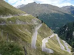Serpentinen auf Höhe Seebertal