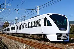 Serie N100 Spacia X
