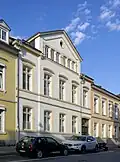 Trier, Maximinstraße 28, spätklassizistisches fünfachsiges Wohnhaus, 1864