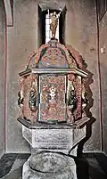Taufbecken in der Johannes-Kapelle