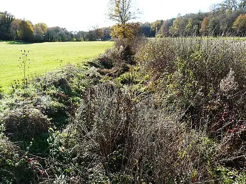 Der nahezu ausgetrocknete Trincou in der Nähe des Weilers Lardailler
