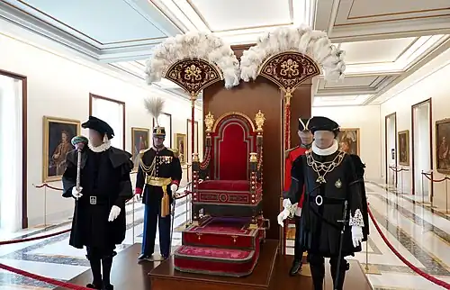 Sedia gestatoria und Flabelli von Pius&nbsp;IX.