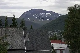 Tromsdalstinden im August von Fløya aus gesehen