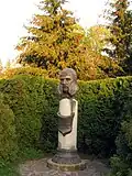Denkmal für den Parkgründer Iwan Skoropadskyj in Trostjanez