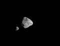 Dinkinesh und sein Mond, aufgenommen von der Raumsonde Lucy am 1.&nbsp;November 2023