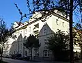 Tulbeckstraße 42, 44, 46, 48, 50, 52, historisierend (1910–11 und 1924)