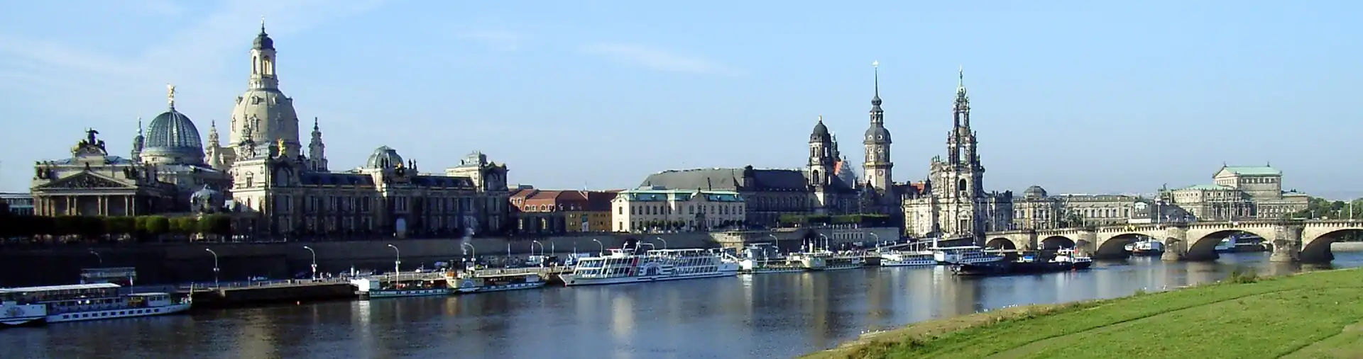 Eine der bekannten Ansichten ist der Blick über die Elbe