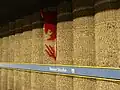 Teufel, der aus der Wand lugt