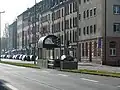Aufzug von der Oberfläche zur Bahnsteigebene
