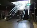 Aufgang von der Bahnsteigebene zur Oberfläche