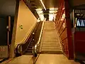 Aufgang von der Bahnsteigebene zum Verteilergeschoss