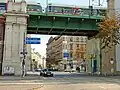 Die beiden Brücken der Gürtellinie über die Gentzgasse sind typische Balkenbrücken