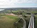 Auffahrt der alten und neuen Brücke.