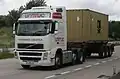 Sattelanhänger mit 20-Fuß-Container