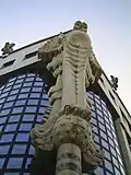 Eule am Hauptgebäude der Bibliothek der TU Wien