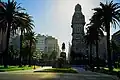 Palacio Rinaldi (links zentral, neben dem Reiterstandbild)