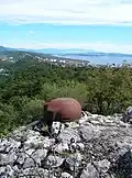 Beobachtungspanzerglocke eines Vallo-Alpino-Werkes oberhalb von Rijeka (Hafenstadt im heutigen Kroatien)