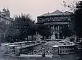 Der Brunnen auf dem Broglieplatz in Straßburg (vor 1918)