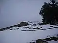 Reste der alten Burganlage mit Turmruine