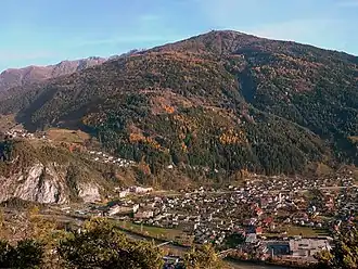 Der Venet mit dem Krahberg, im Vordergrund Zams