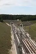 Trennung von Neubaustrecke Richtung Erfurt (links) und Verbindungskurve nach Coburg (rechts)