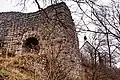 Burgruine mit Burgtor (Blick aus Osten)