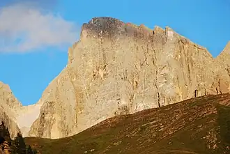 die Westwand der Vezzana vom Rollepass gesehen
