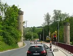 Reste des ehemaligen Eisenbahnviaduktes in Robschütz