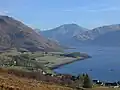 Blick von Arnisdale, am Nordufer von Loch Hourn, nach Südosten zum Luinne Bheinn