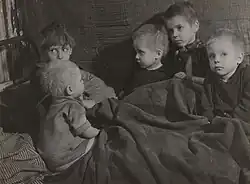 Fünf Kinder unter einer Decke, Niederlande im Zweiten Weltkrieg (1940–1945)