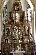 Stiftskirche Viktring: Hochaltar und Glasgemälde