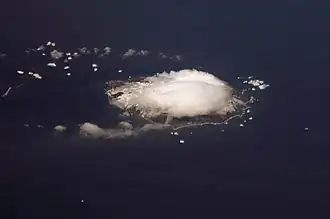 Visokoi Island mit dem Mount Hodson