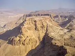 Erdrampe von den Römern bei der Belagerung von Masada erbaut
