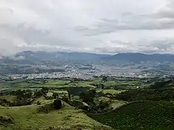 Blick über das Corregimiento Mapachico (ländlicher Vordergrund)