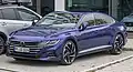 Frontansicht der Limousine (falsch - R-Line)
