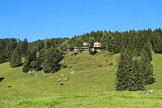 Das Kurhaus Voralp dient heute als Berggasthaus und Hotel.